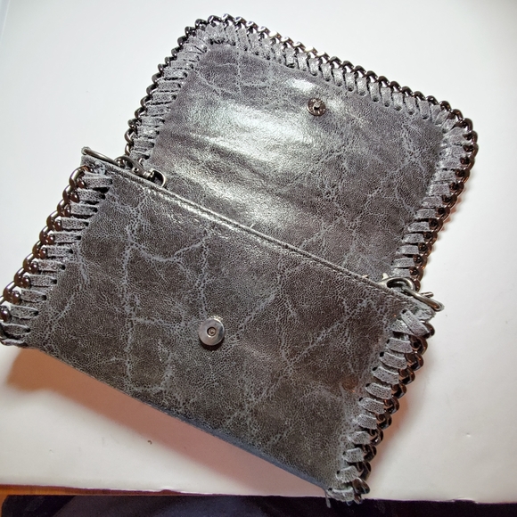 Venice leather chain crossbody/clutch - Picture 2 of 3